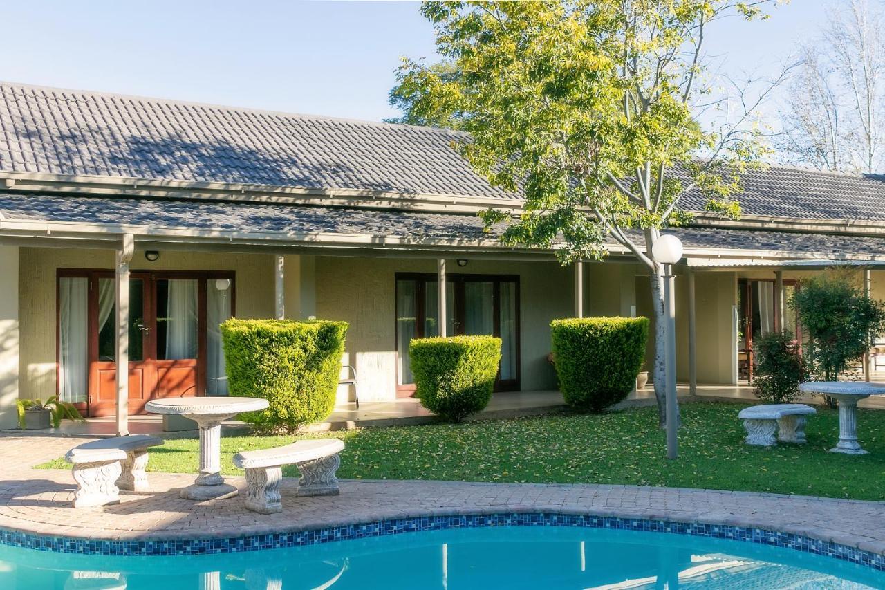 Mondior Manor Guest House Kimberley Extérieur photo